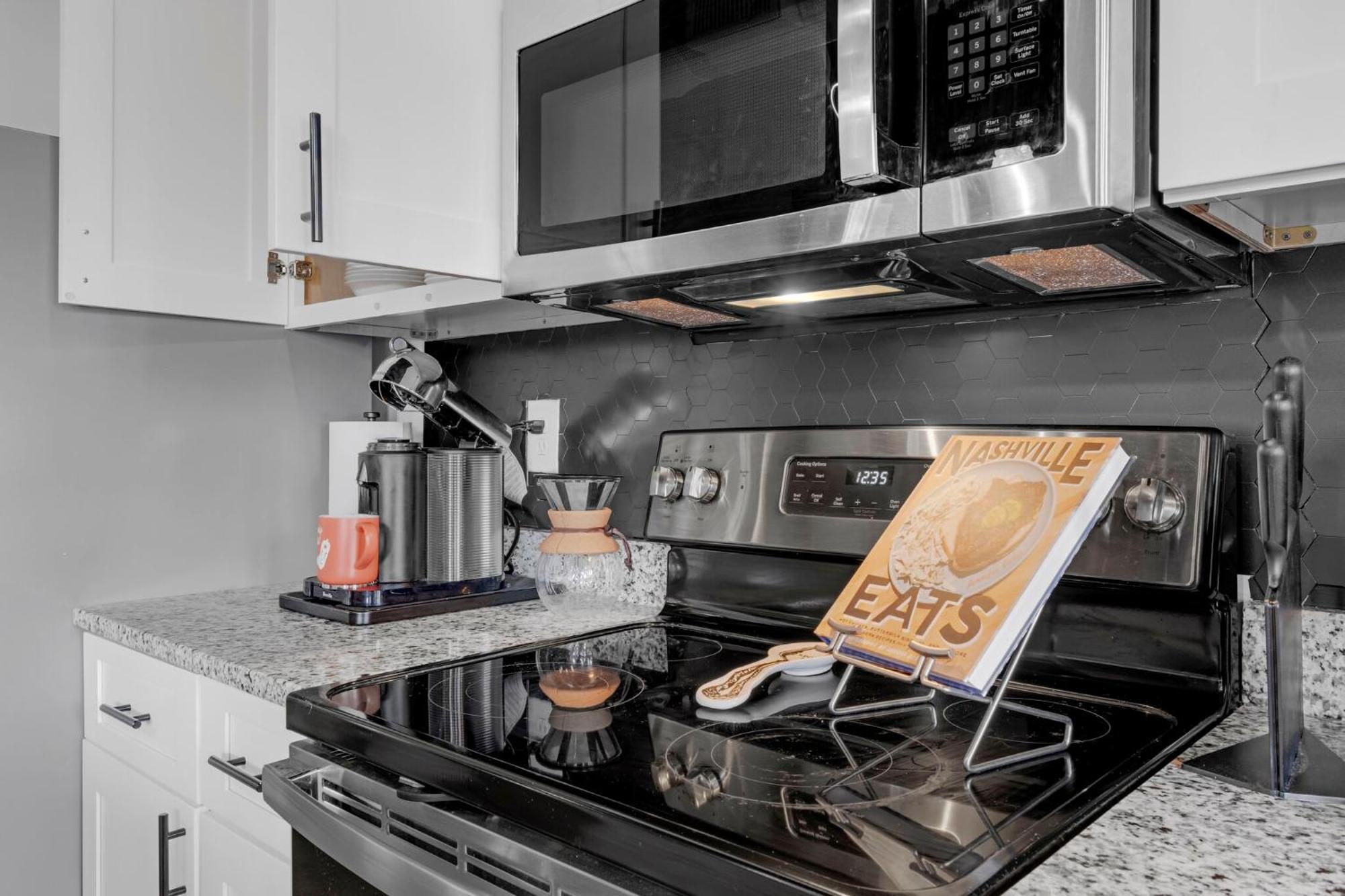 Apartment New Sleeps 4 - 7 Mins To Dwtn Nashville